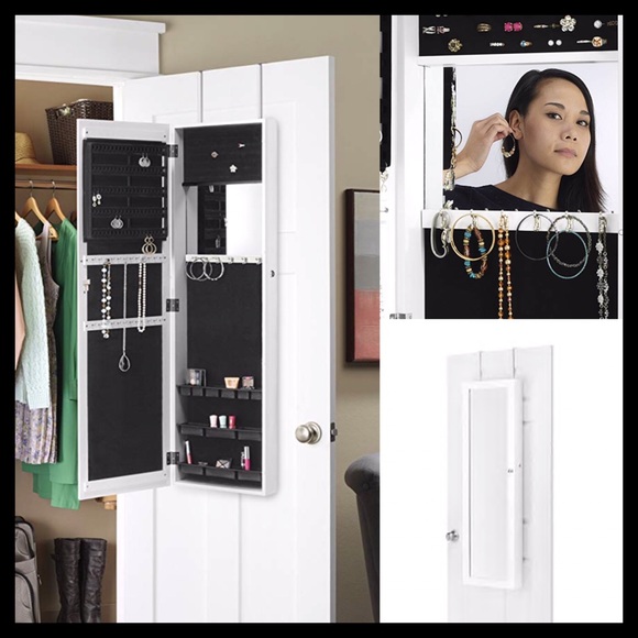 Witmor Other - NEW Whitmor Over the Door Mirrored Jewelry Cabinet